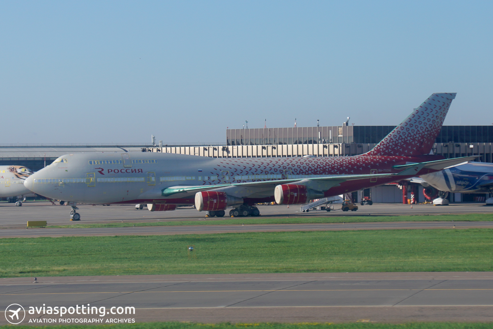 ra-73290-b7474-rossiya-svo-